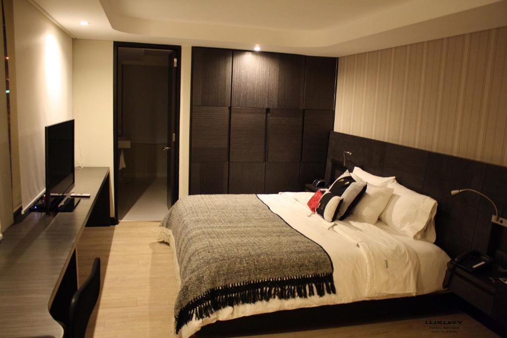 Casa Gaitan Cortes Hotel Богота Номер фото