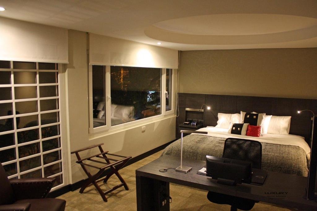 Casa Gaitan Cortes Hotel Богота Номер фото