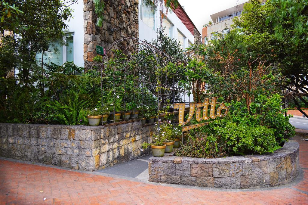 Casa Gaitan Cortes Hotel Богота Экстерьер фото
