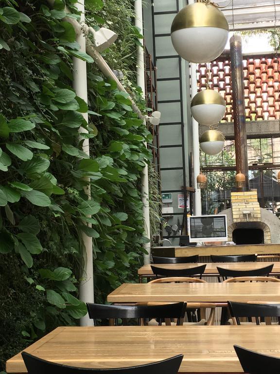 Casa Gaitan Cortes Hotel Богота Экстерьер фото